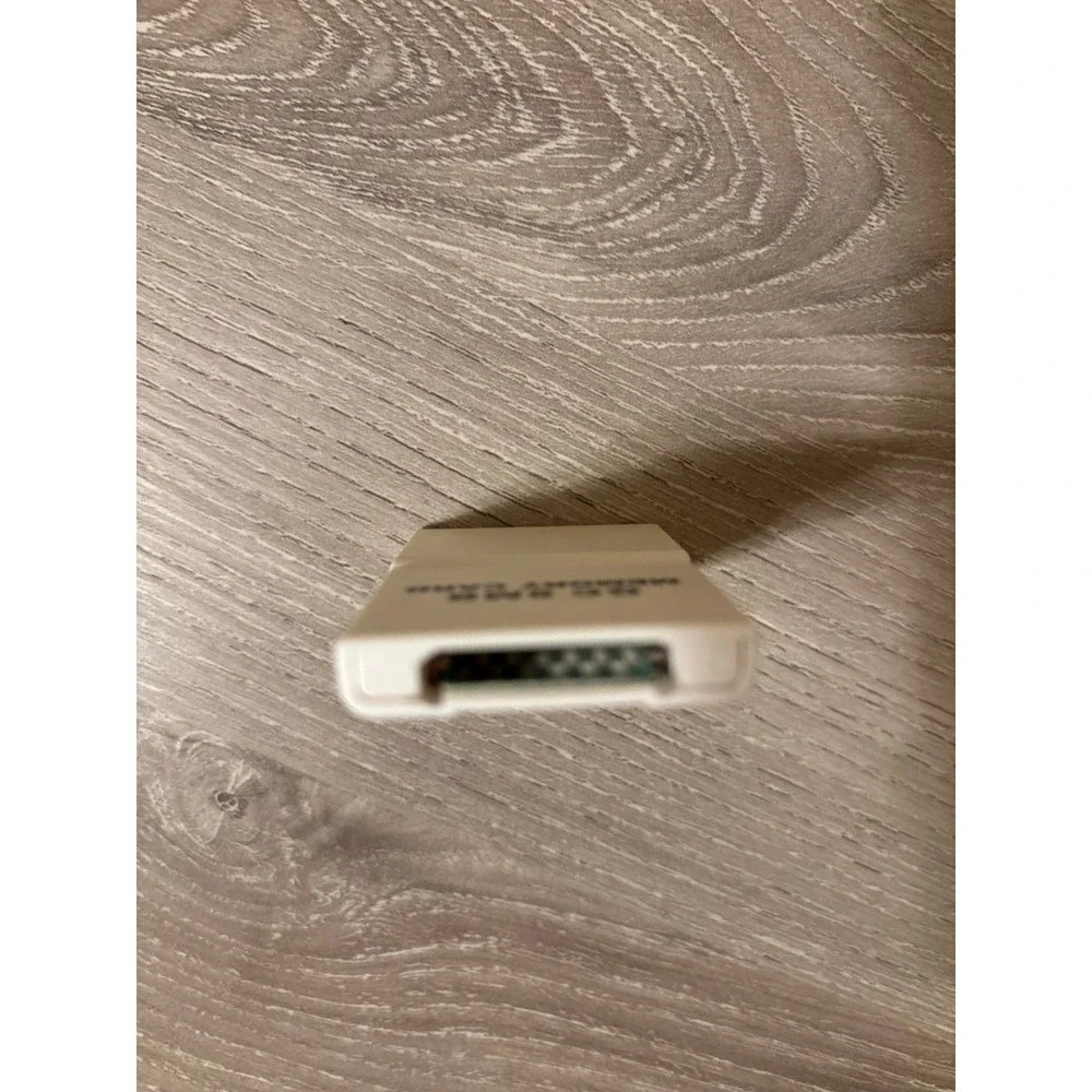 GC 8MB‎ Memory Card for Nintendo GameCube White Video Game Storage Accessory